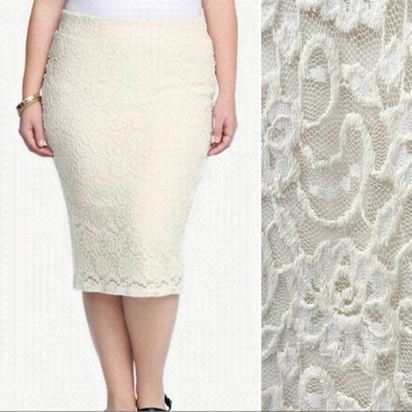TORRID Women's Beige Lace Overlay Midi Skirt Size 3 - Picture 1 of 9
